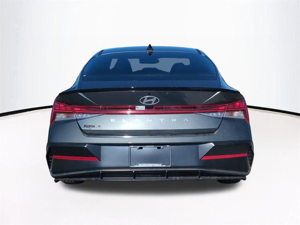 New 2026 Hyundai Elantra SEL Sport image 6