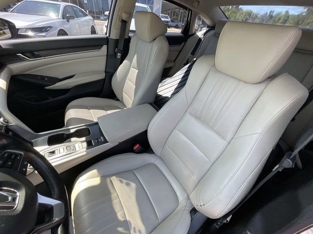 Used 2021 Honda Accord Touring image 11