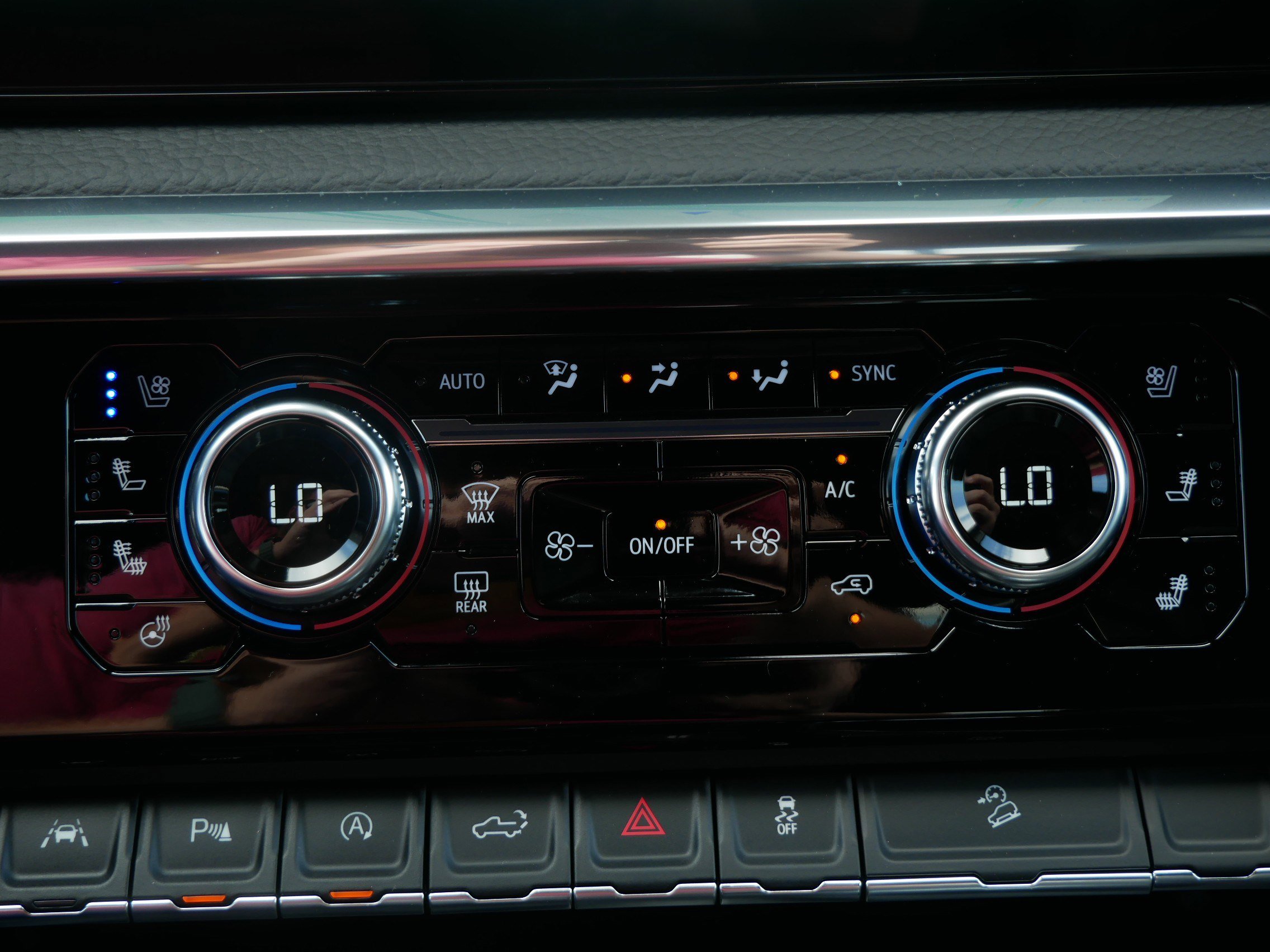 New 2026 GMC Sierra 1500 Denali image 9