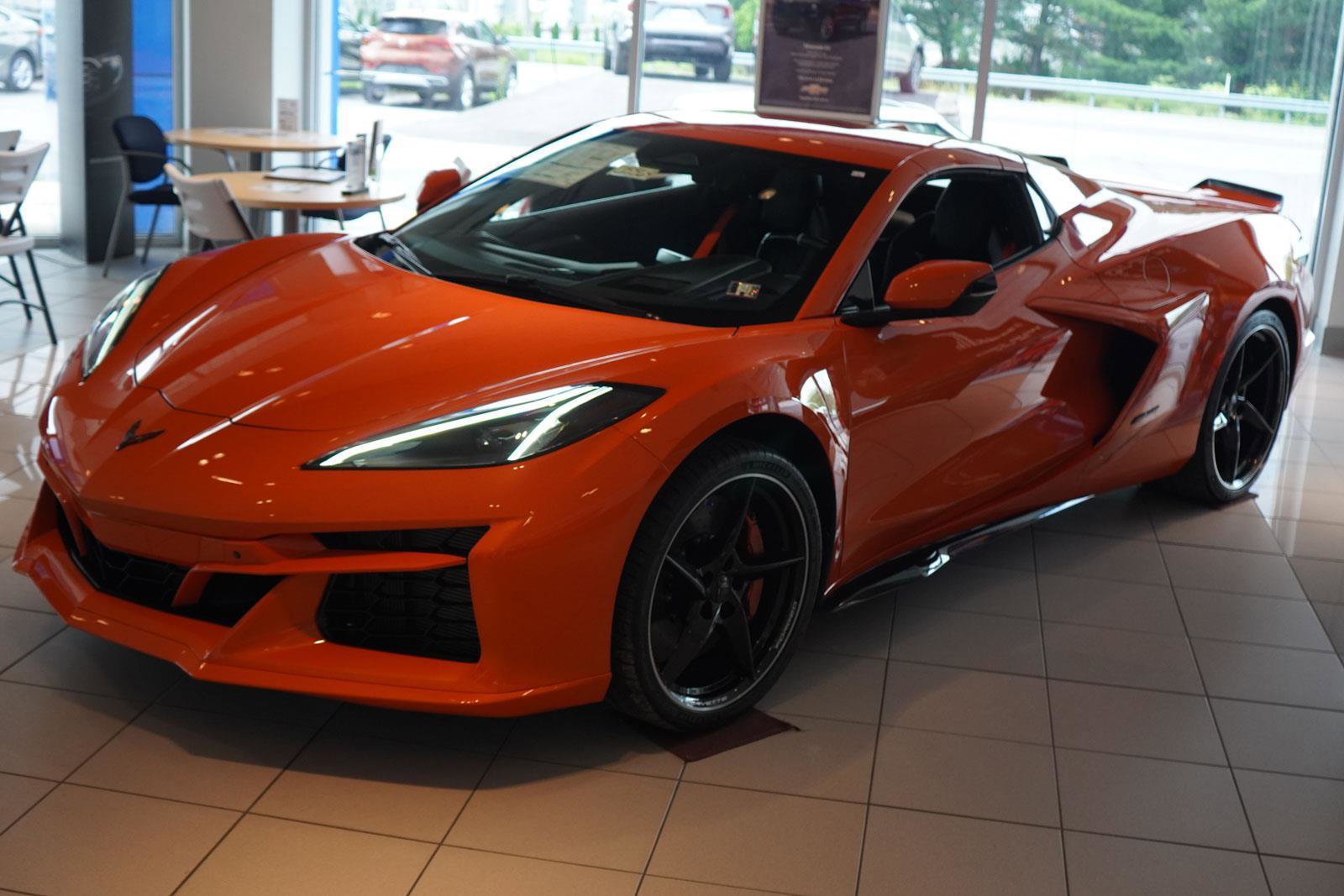 New 2025 Chevrolet Corvette E-Ray image 6