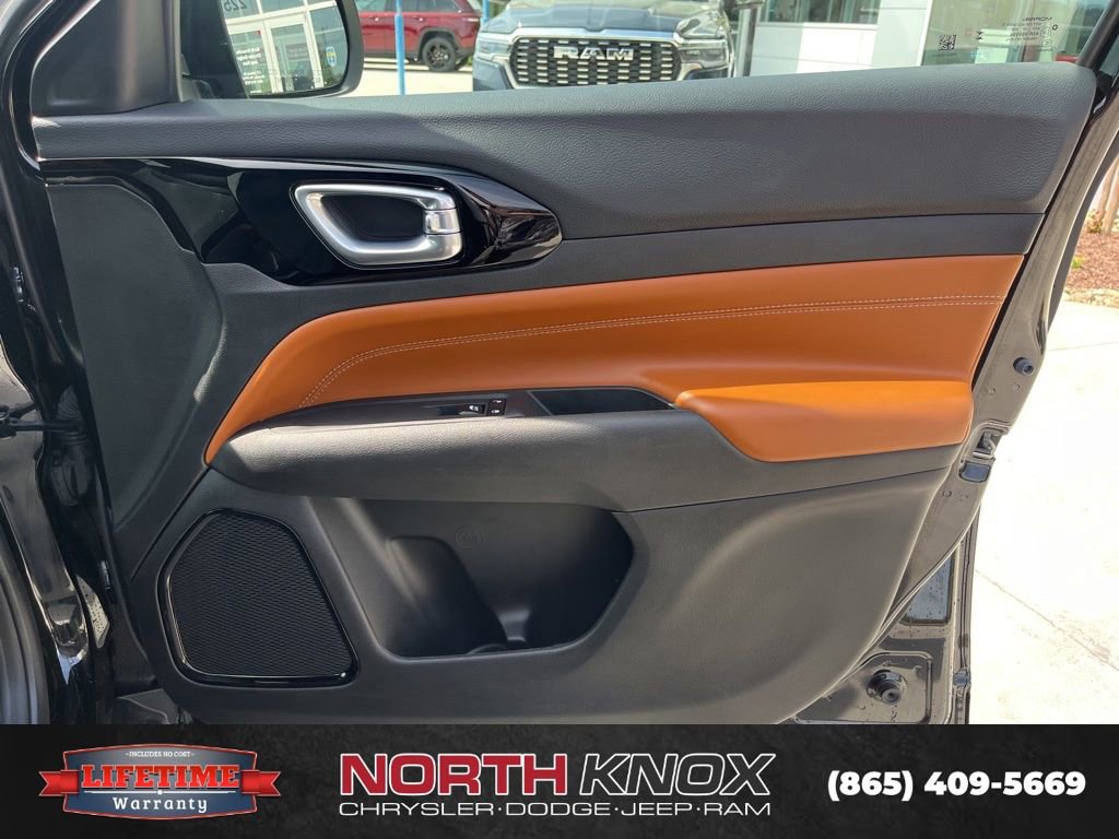Used 2024 Jeep Compass Limited AWD/4WD image 26