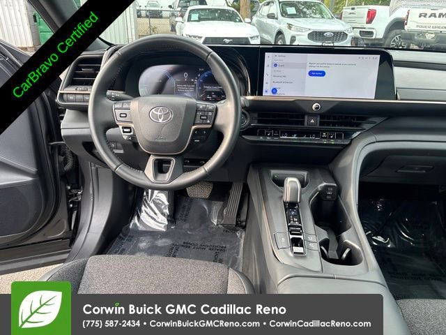 Used 2023 Toyota Crown w/ Carpet Mat Package (TMS) AWD/4WD image 30