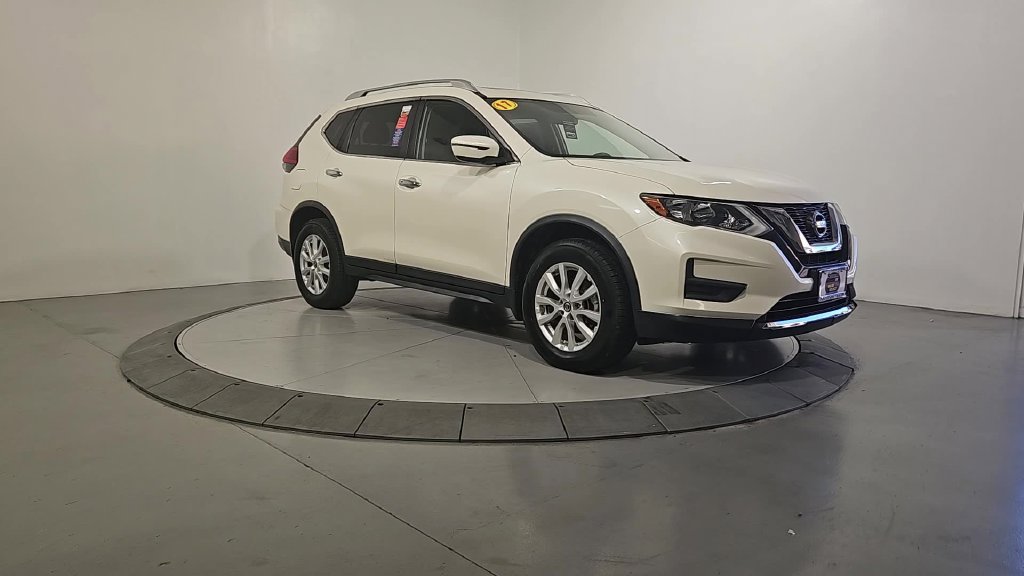 Used 2017 Nissan Rogue SV AWD/4WD image 8