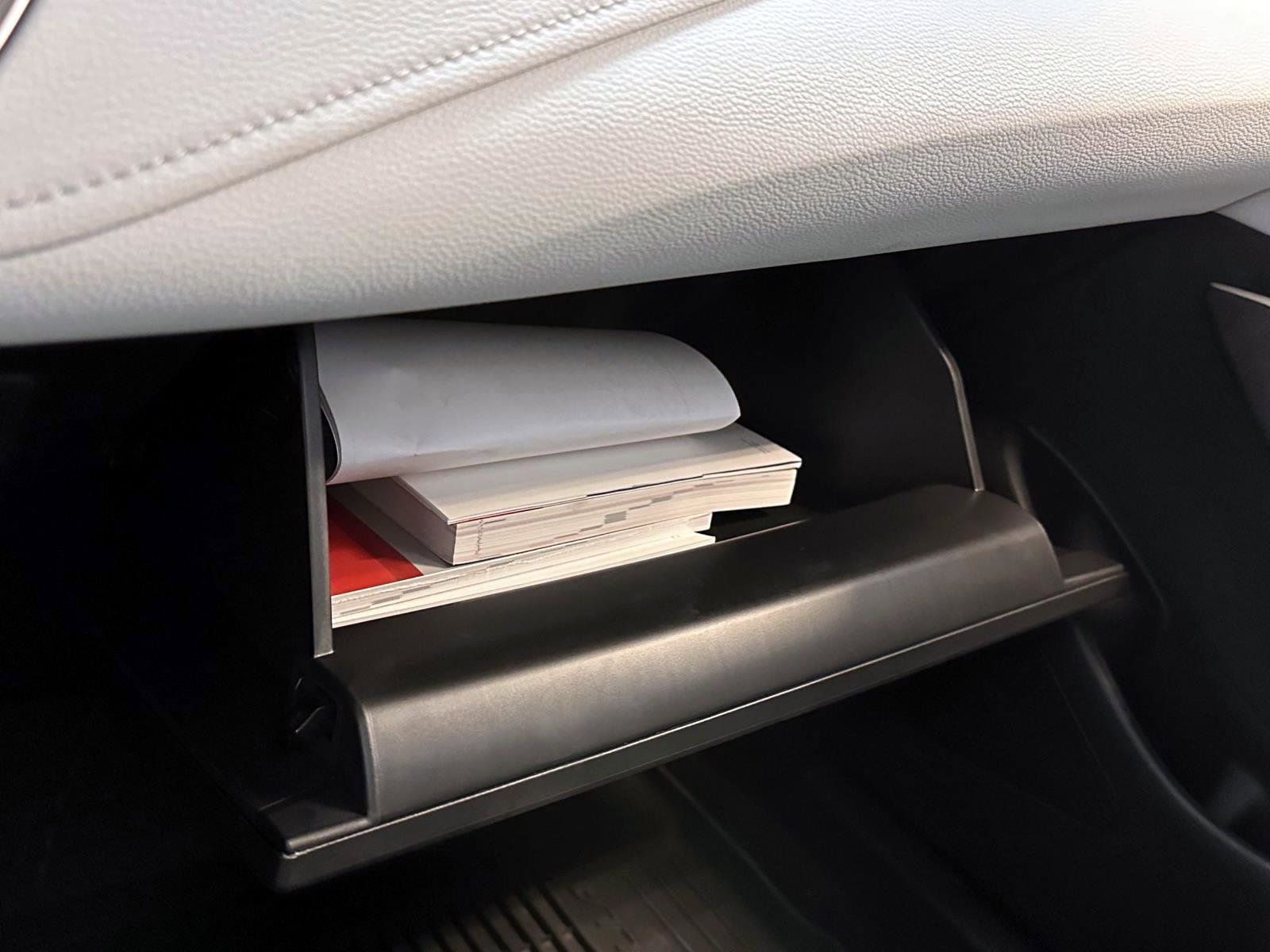 Certified 2025 Toyota Corolla SE w/ SE Premium Package image 26