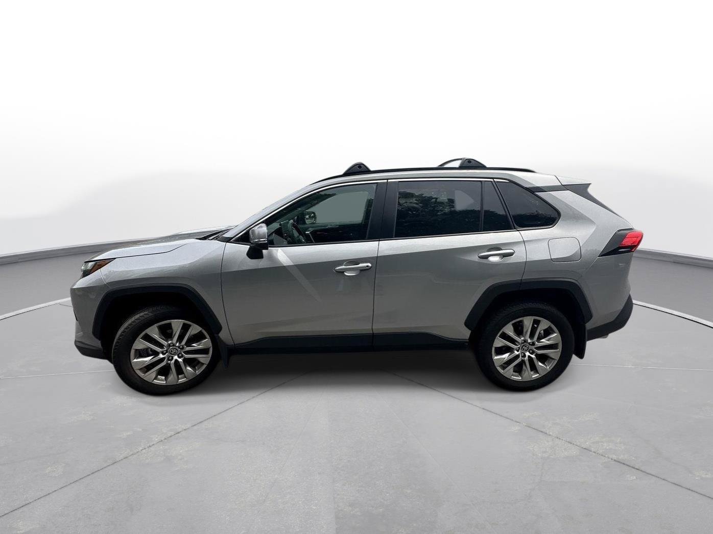 Certified 2024 Toyota RAV4 XLE Premium FWD image 9