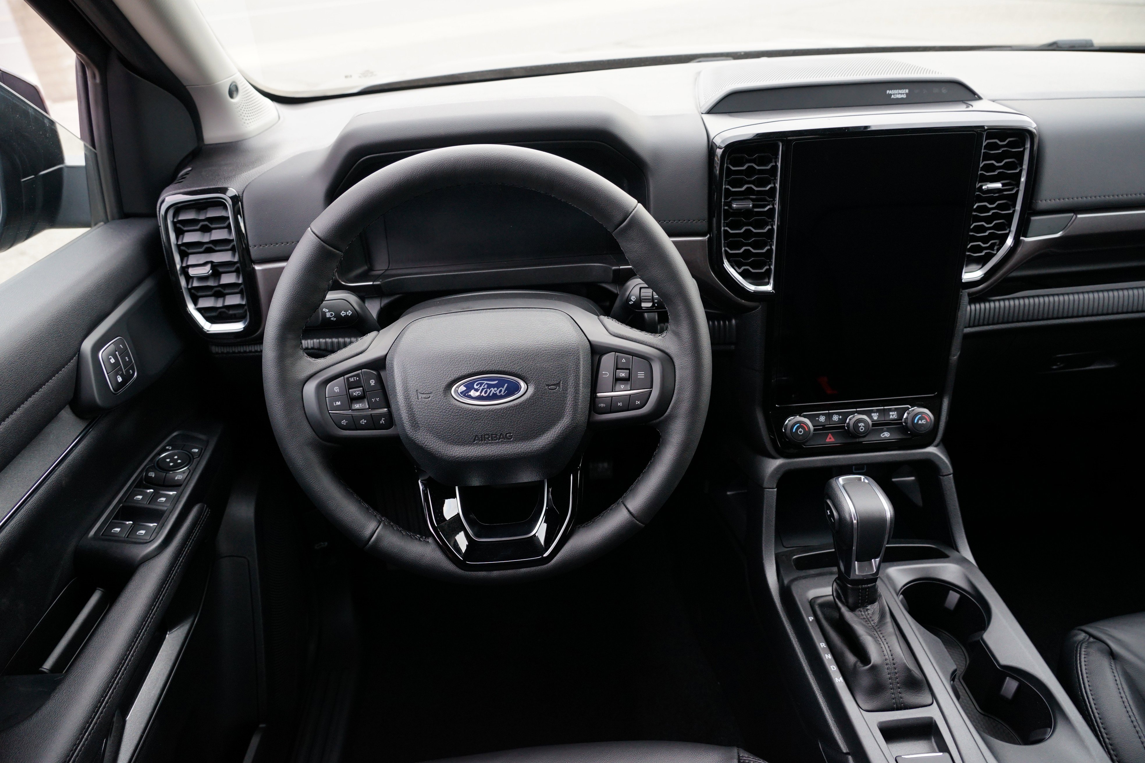 New 2025 Ford Ranger Lariat w/ FX4 Off-Road Package image 21