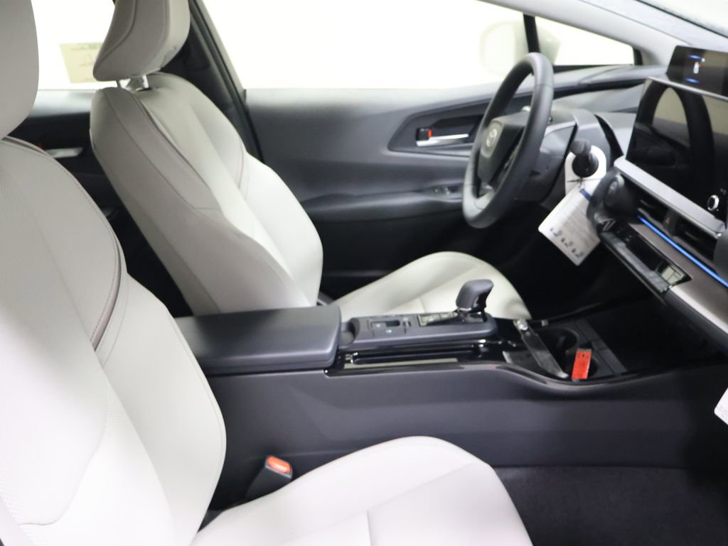 New 2026 Toyota Prius XLE image 17