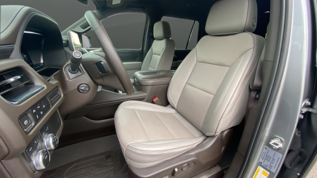 Used 2023 GMC Yukon SLT w/ SLT Luxury Package AWD/4WD image 9