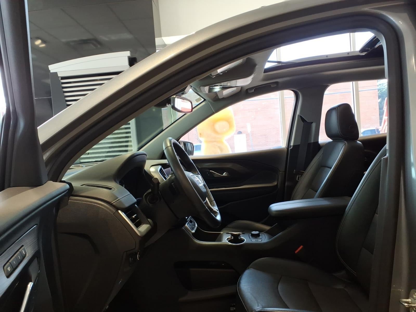 Used 2023 GMC Terrain SLT AWD/4WD image 18