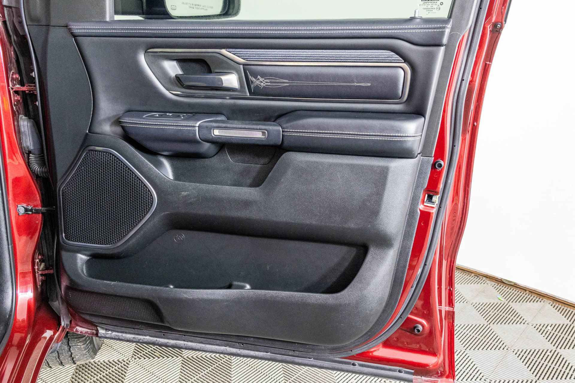 Used 2019 RAM 1500 Limited w/ Advanced Safety Group AWD/4WD image 51