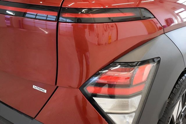 Used 2025 Hyundai Kona SEL image 12