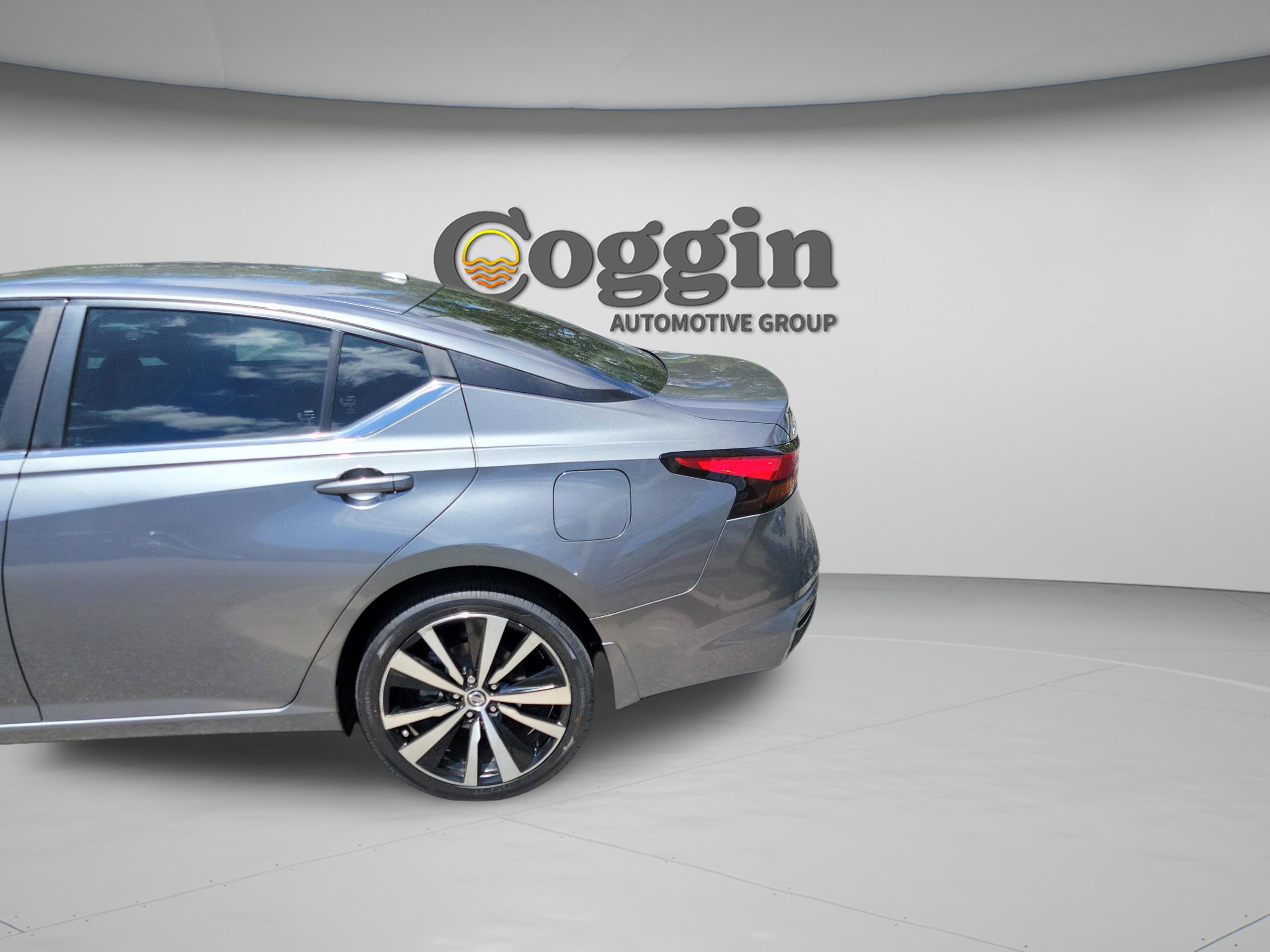 Used 2021 Nissan Altima 2.5 SR AWD/4WD image 30