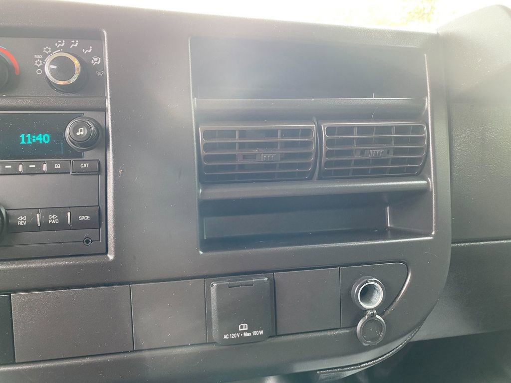 Used 2022 Chevrolet Express 2500 w/ Driver Convenience Package image 18