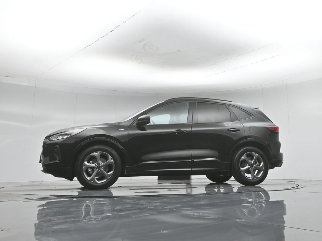 Certified 2023 Ford Escape ST-Line w/ Tech Pack #1 FWD image 8