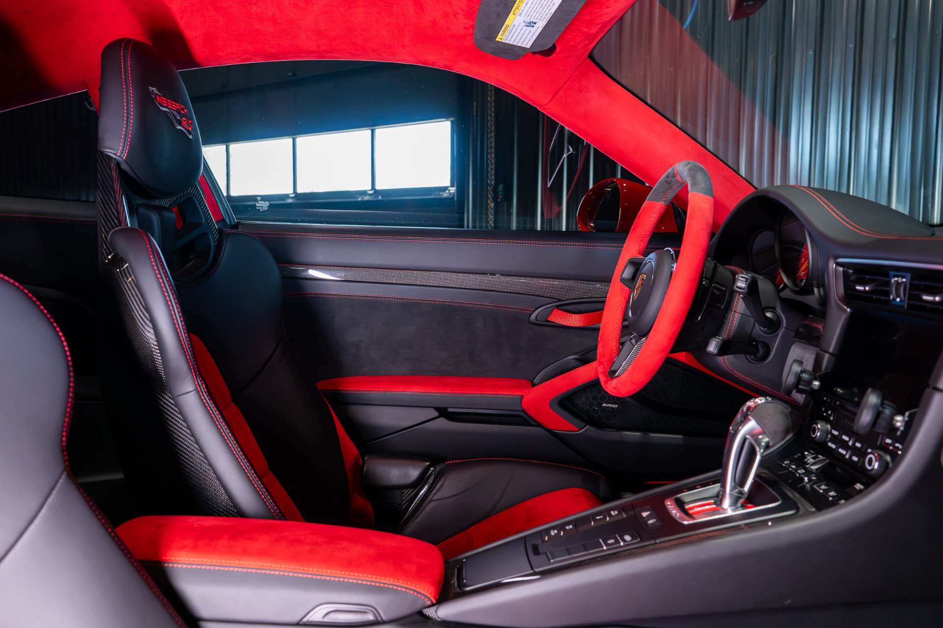 Used 2018 Porsche 911 GT2 RS RWD image 28
