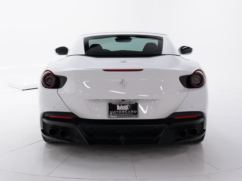 Used 2022 Ferrari Portofino M RWD image 12