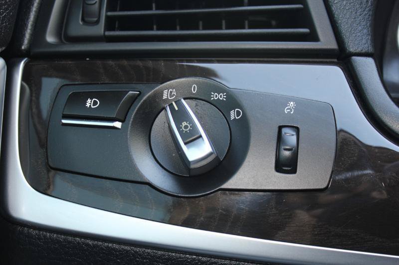 Used 2016 BMW 528i Sedan RWD image 25