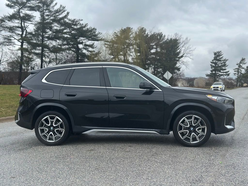 Used 2025 BMW X1 xDrive28i w/ Technology Package image 9
