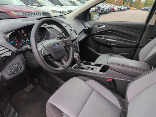 Certified 2018 Ford Escape SE FWD image 28