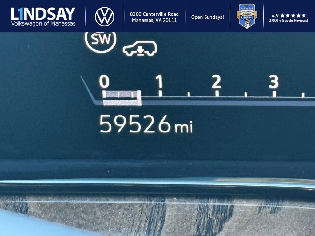 Used 2021 Cadillac Escalade Sport Platinum w/ LPO, ONYX Package image 24