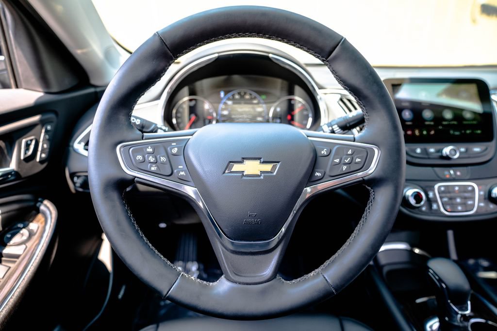 Used 2023 Chevrolet Malibu LT w/ Midnight Edition FWD image 16