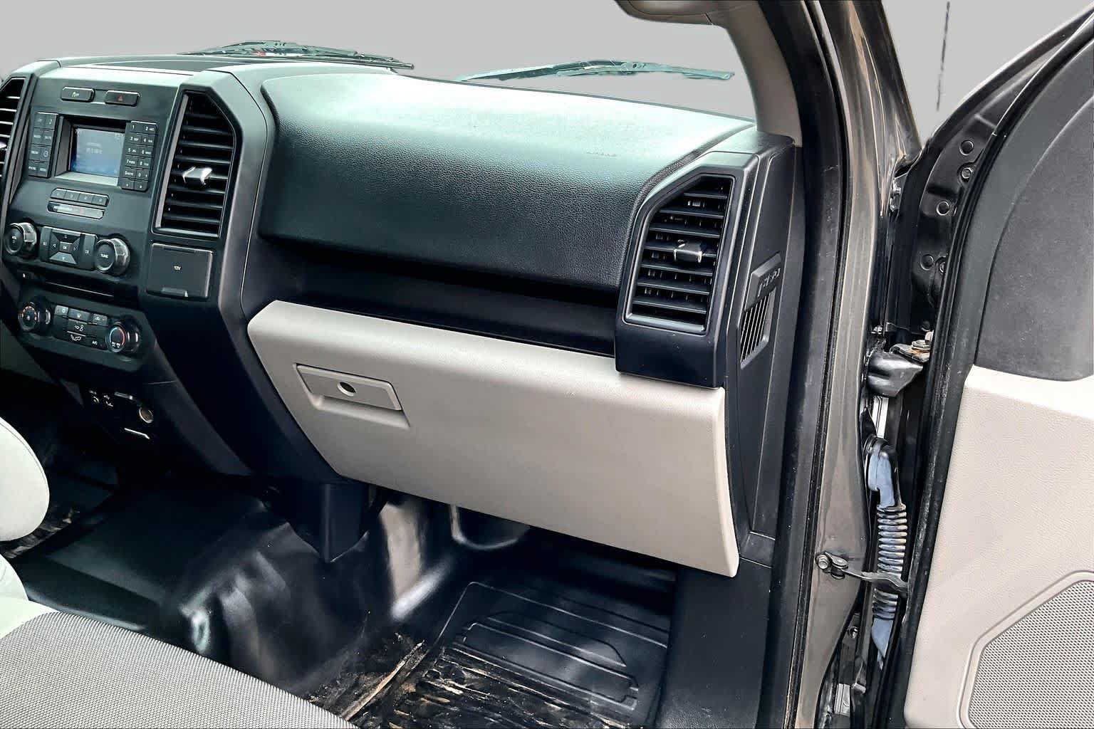 Used 2015 Ford F150 XL w/ Equipment Group 101A Mid RWD image 19