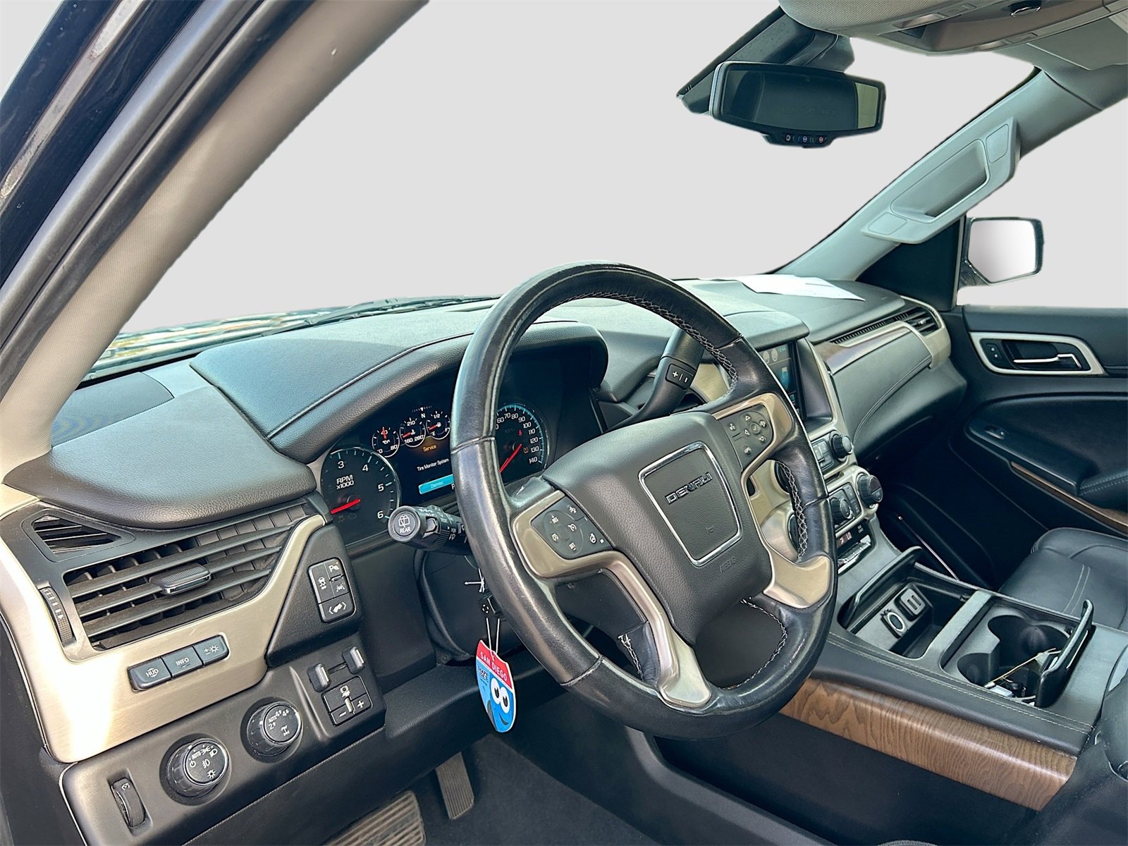 Used 2019 GMC Yukon XL Denali w/ Open Road Package image 9