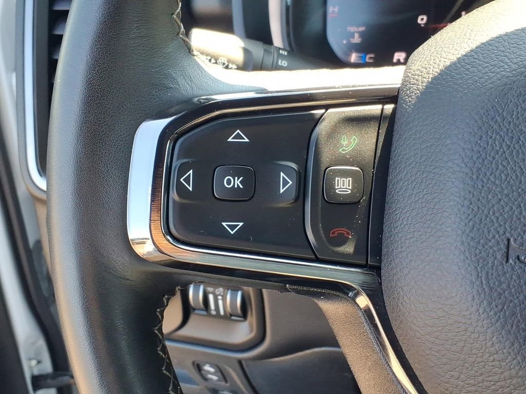 Used 2024 RAM 1500 Limited AWD/4WD image 11