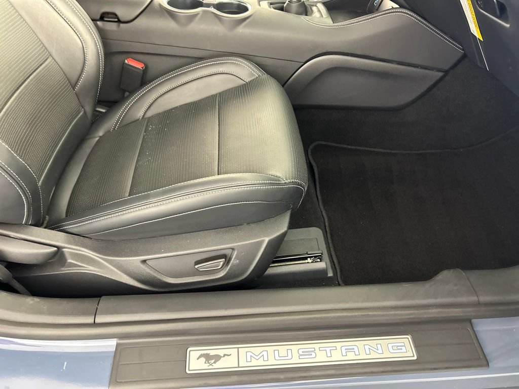 Used 2025 Ford Mustang GT Premium RWD image 39