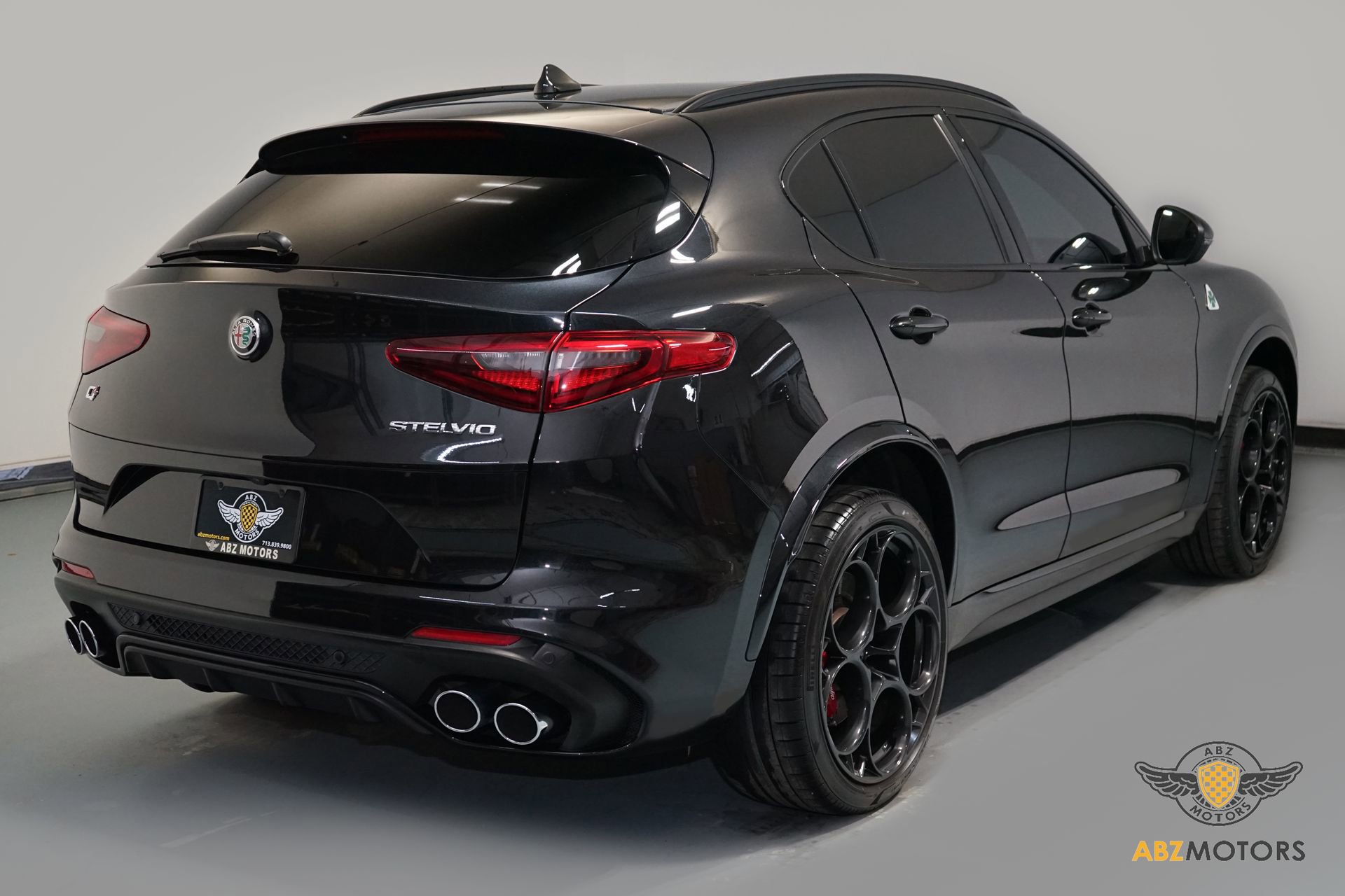 Used 2023 Alfa Romeo Stelvio Quadrifoglio w/ Active Assist Plus Package image 6