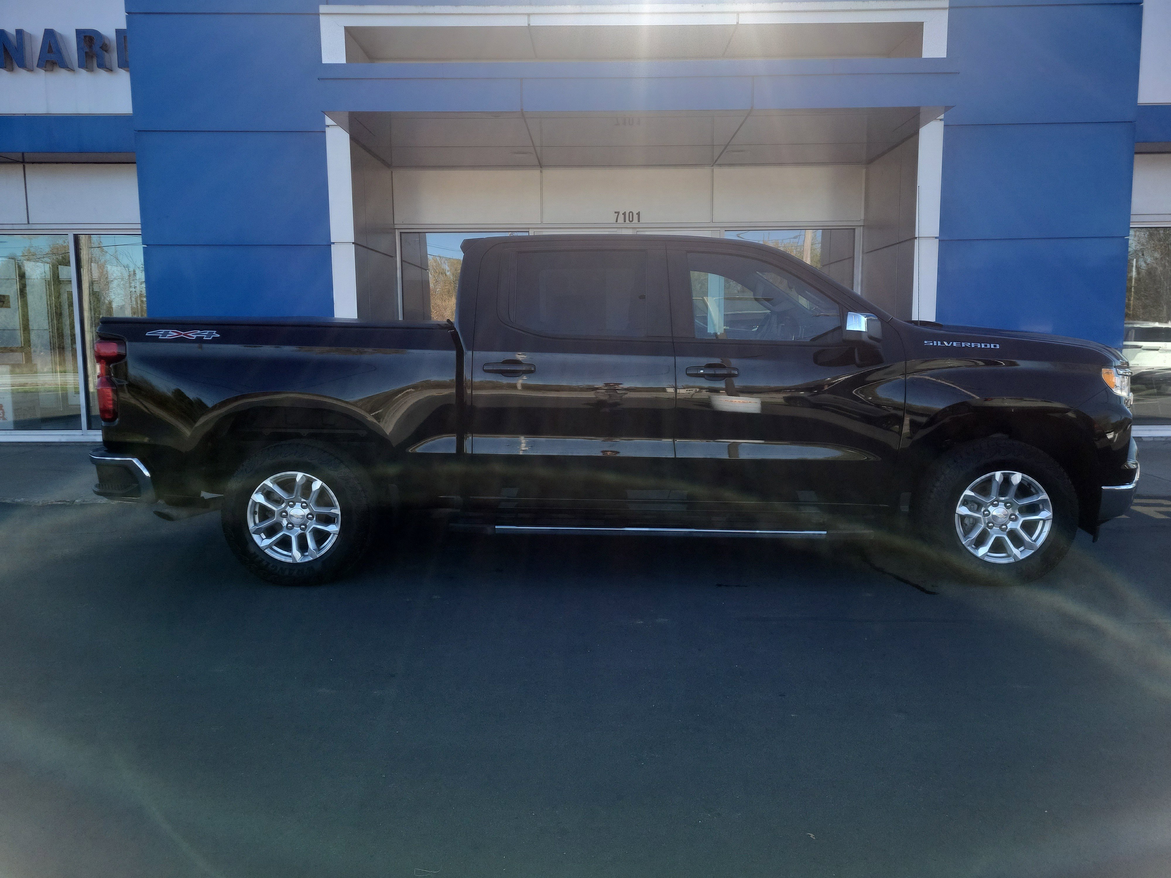 Certified 2022 Chevrolet Silverado 1500 LT image 16