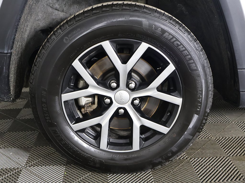 Used 2024 Jeep Grand Cherokee L Limited w/ Luxury Tech Group II image 27