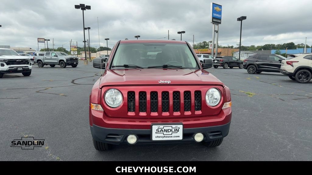 Used 2015 Jeep Patriot Sport w/ Power Value Group FWD image 3
