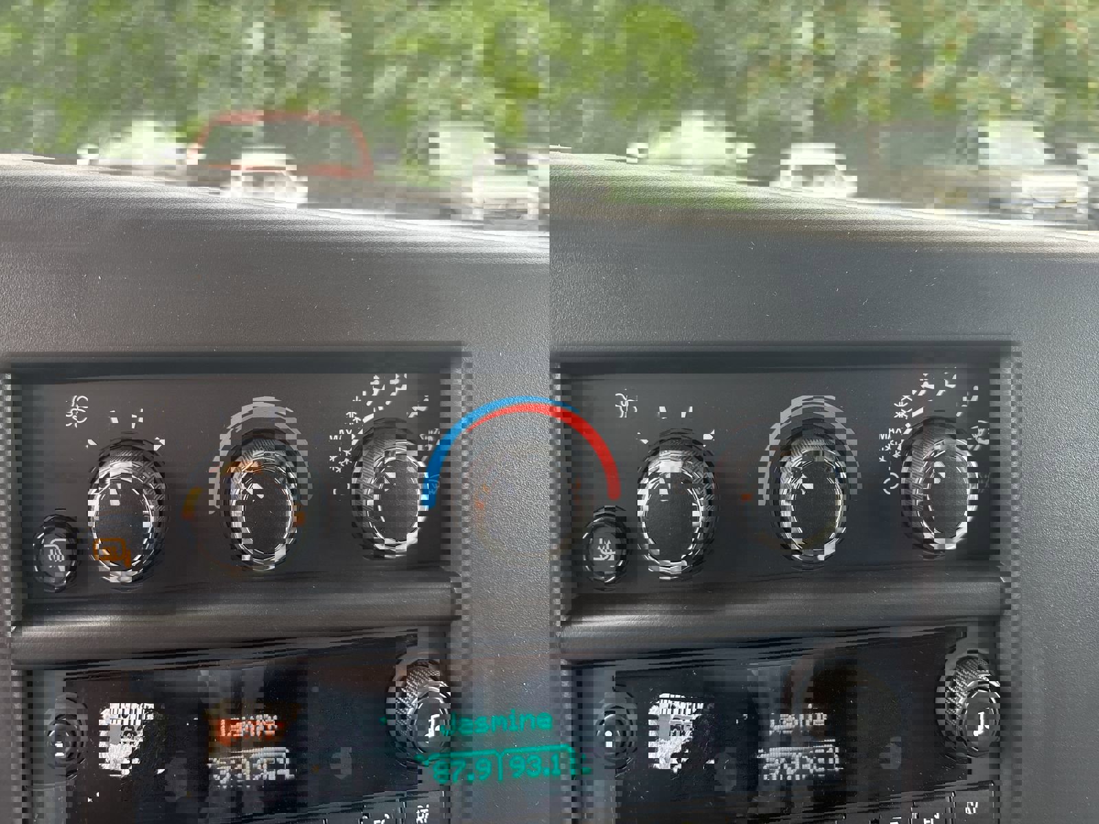 New 2025 Chevrolet Express 3500 w/ Power Convenience Package image 20