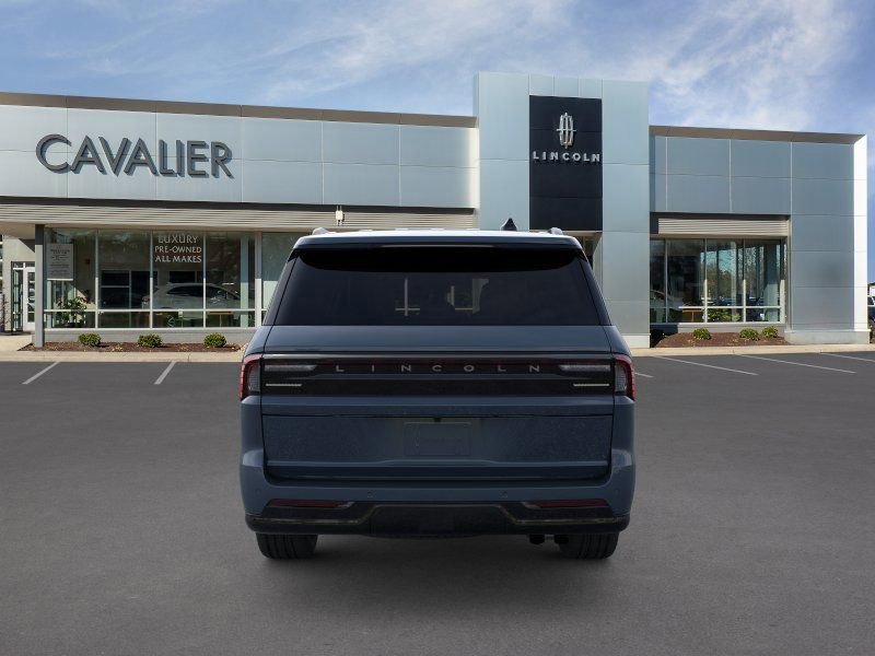 New 2026 Lincoln Navigator L Reserve AWD/4WD image 5