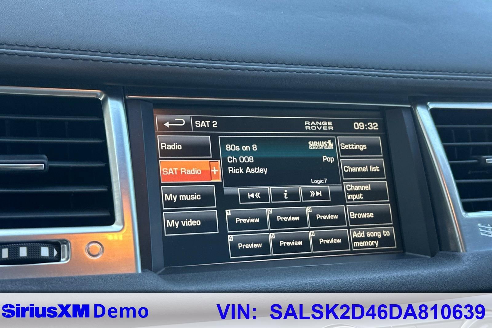 Used 2013 Land Rover Range Rover Sport HSE LUX image 38