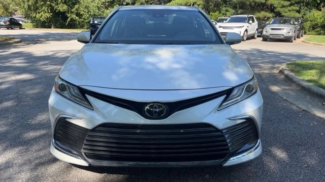 Used 2023 Toyota Camry XLE w/ Navigation Package FWD image 3