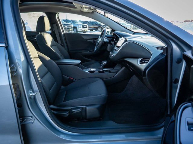 Used 2024 Chevrolet Malibu LT image 15