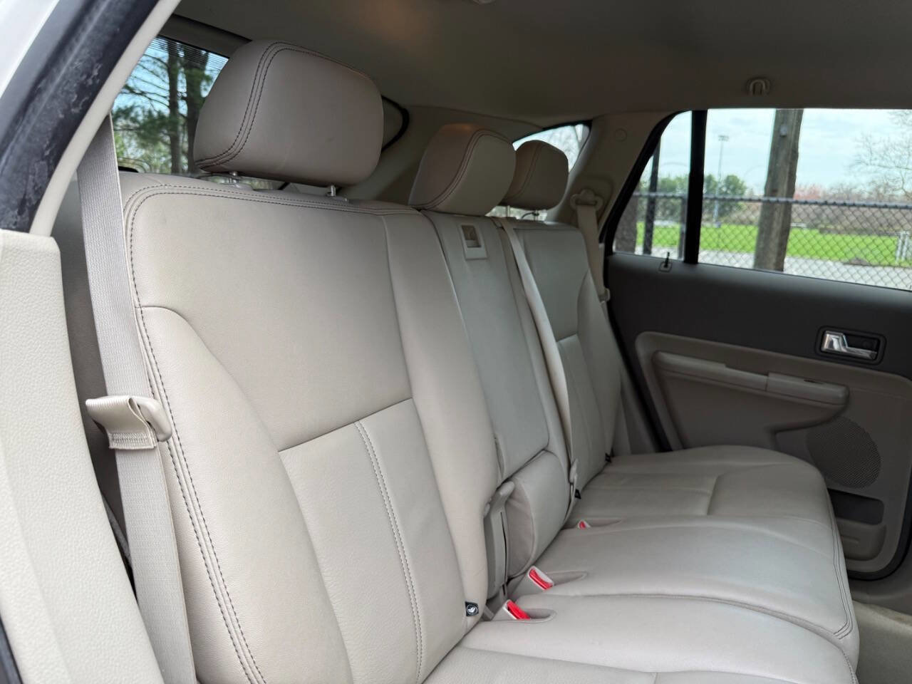 Used 2010 Ford Edge SEL AWD/4WD image 18