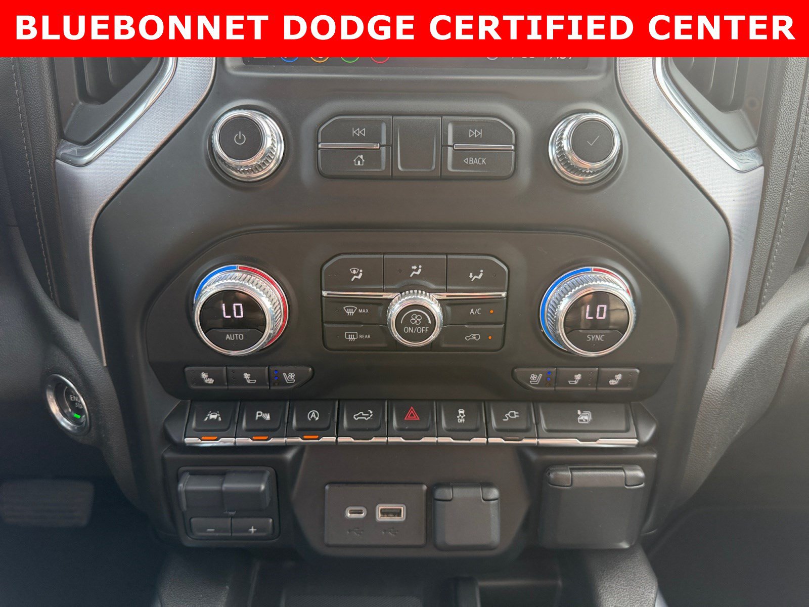 Used 2020 GMC Sierra 1500 SLT RWD image 17