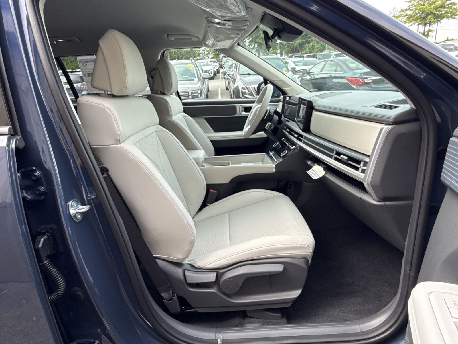 New 2026 Hyundai Santa Fe SEL w/ Tow & Go Package AWD/4WD image 28