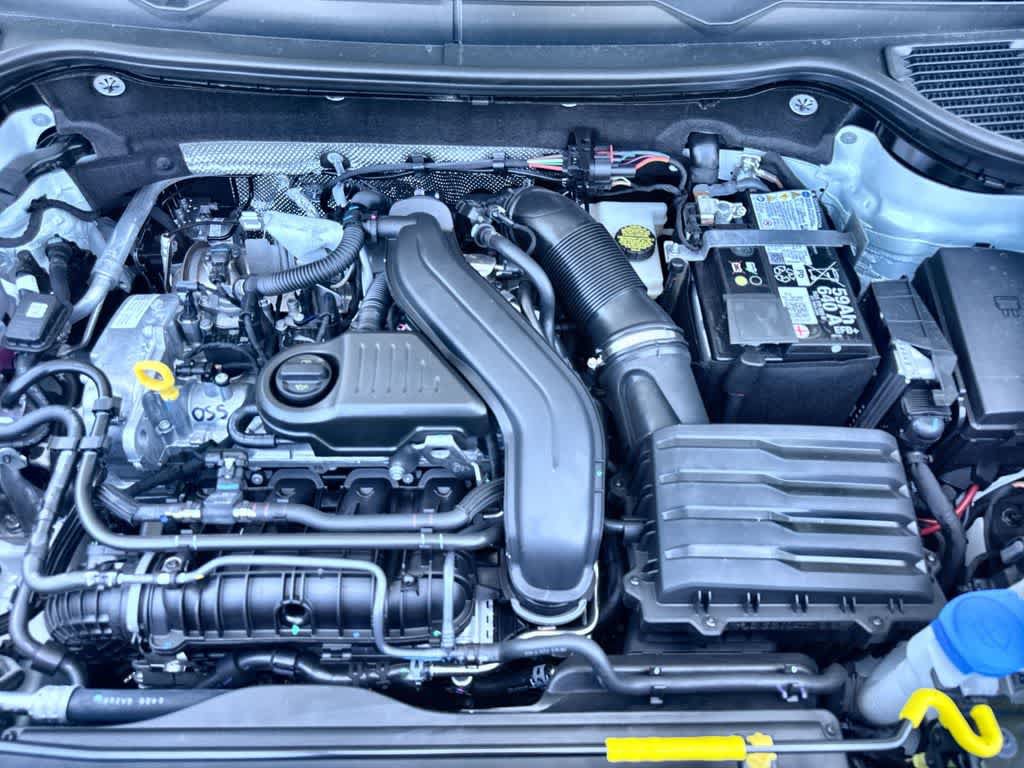 New 2026 Volkswagen Taos SE FWD image 12