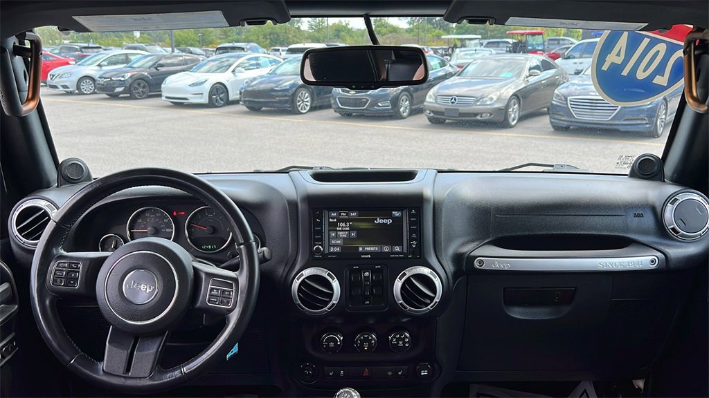 Used 2014 Jeep Wrangler Unlimited Rubicon w/ Dual Top Group image 12