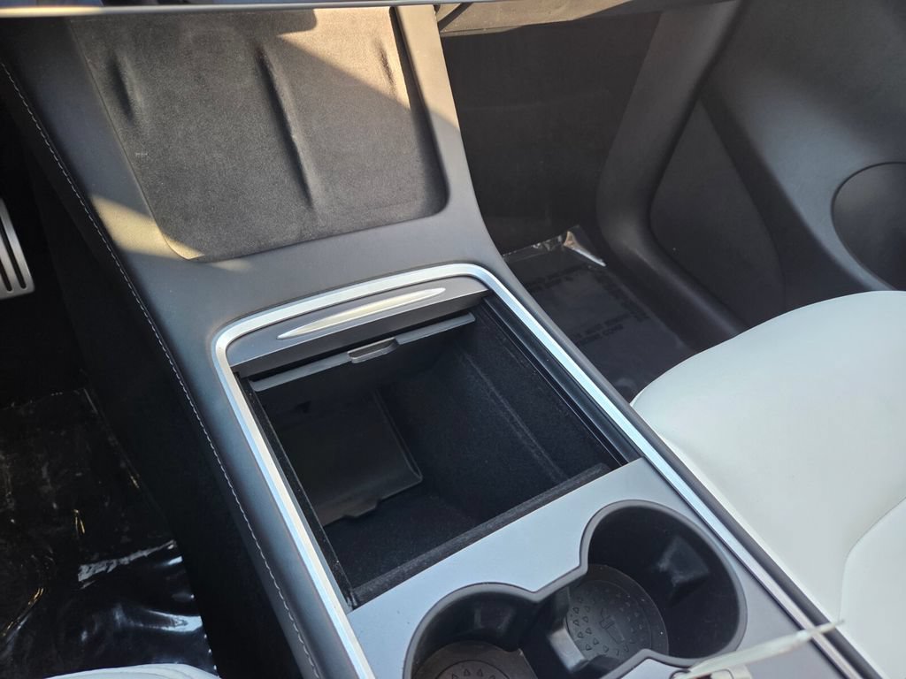 Used 2022 Tesla Model Y Performance AWD/4WD image 26