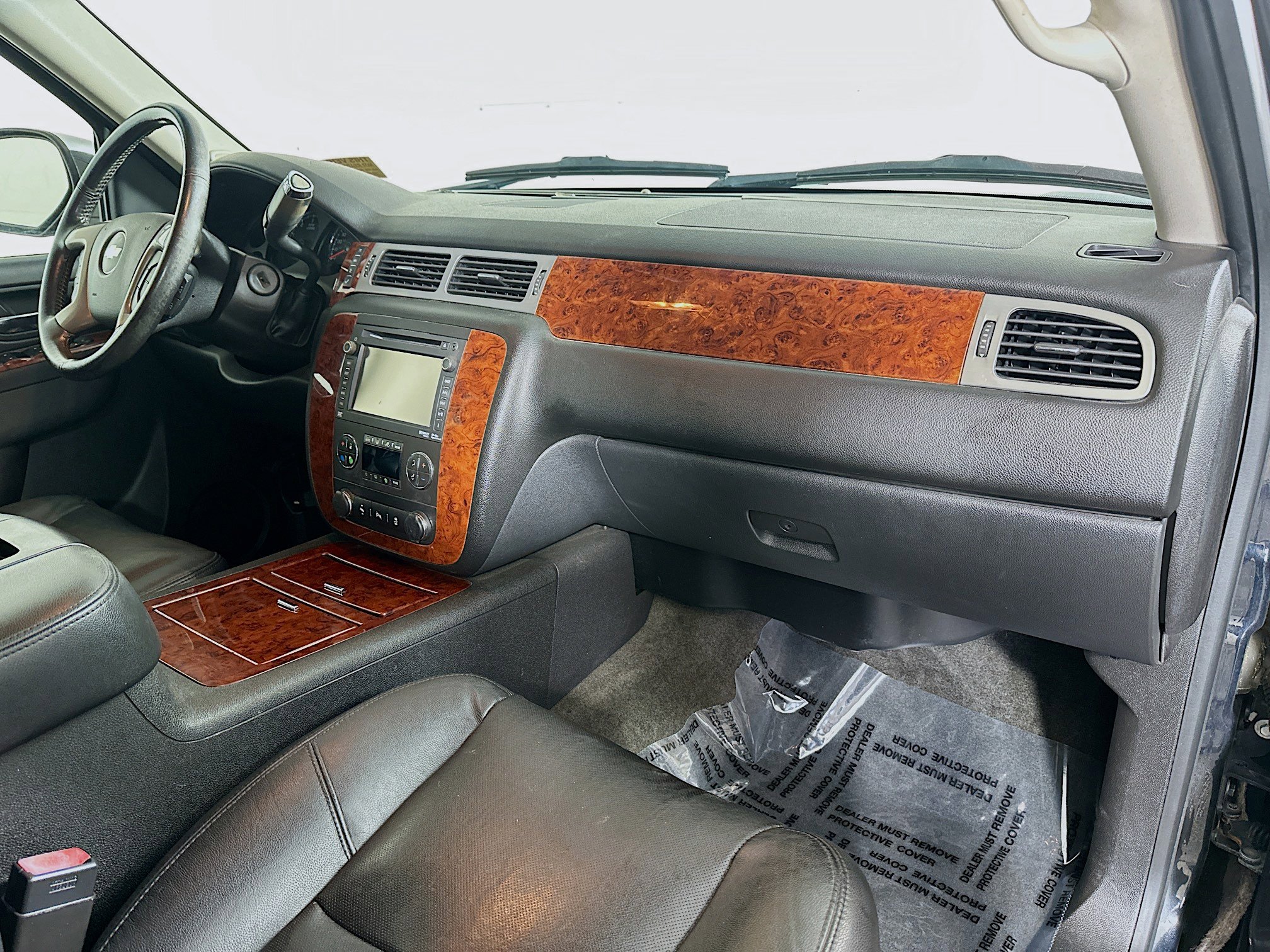 Used 2013 Chevrolet Tahoe LTZ image 32