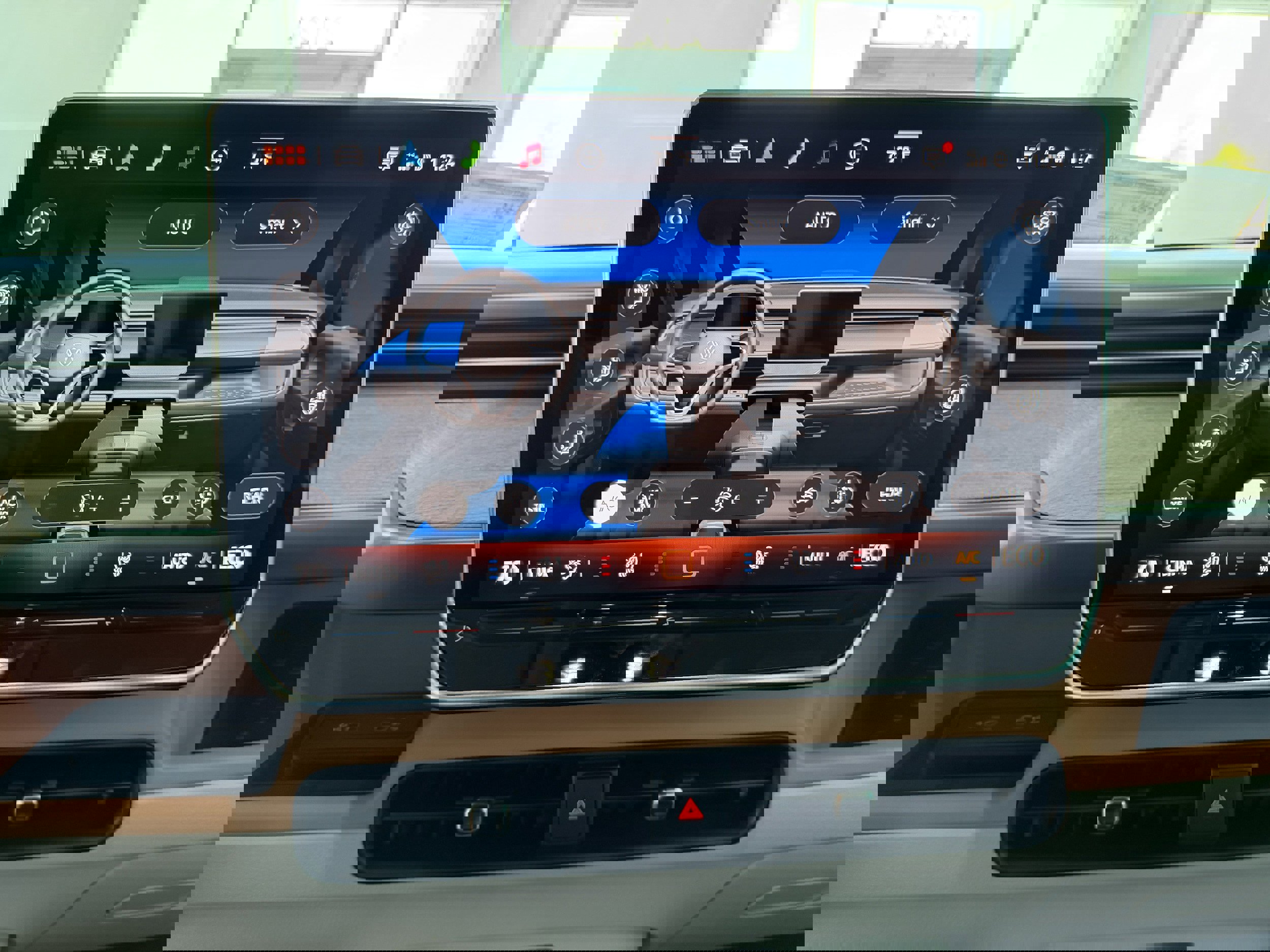 New 2025 Volkswagen ID. Buzz 1st Edition image 21