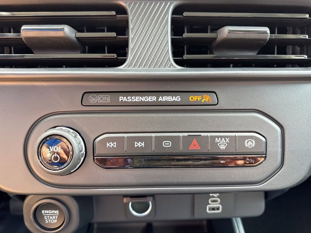 New 2025 Ford Maverick XLT w/ XLT Luxury Package image 27