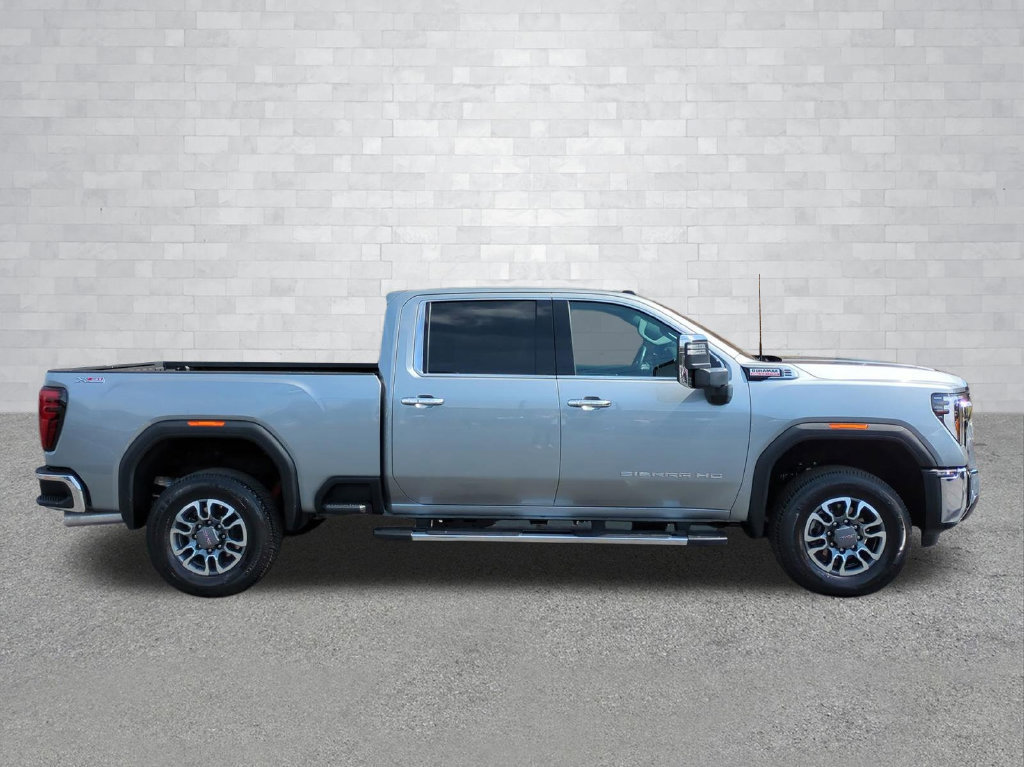 Used 2025 GMC Sierra 2500 SLT w/ SLT Premium Package AWD/4WD image 3
