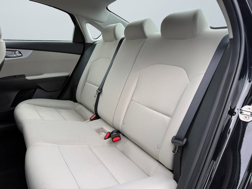 Used 2023 Kia Forte LXS w/ LXS Technology Package image 13