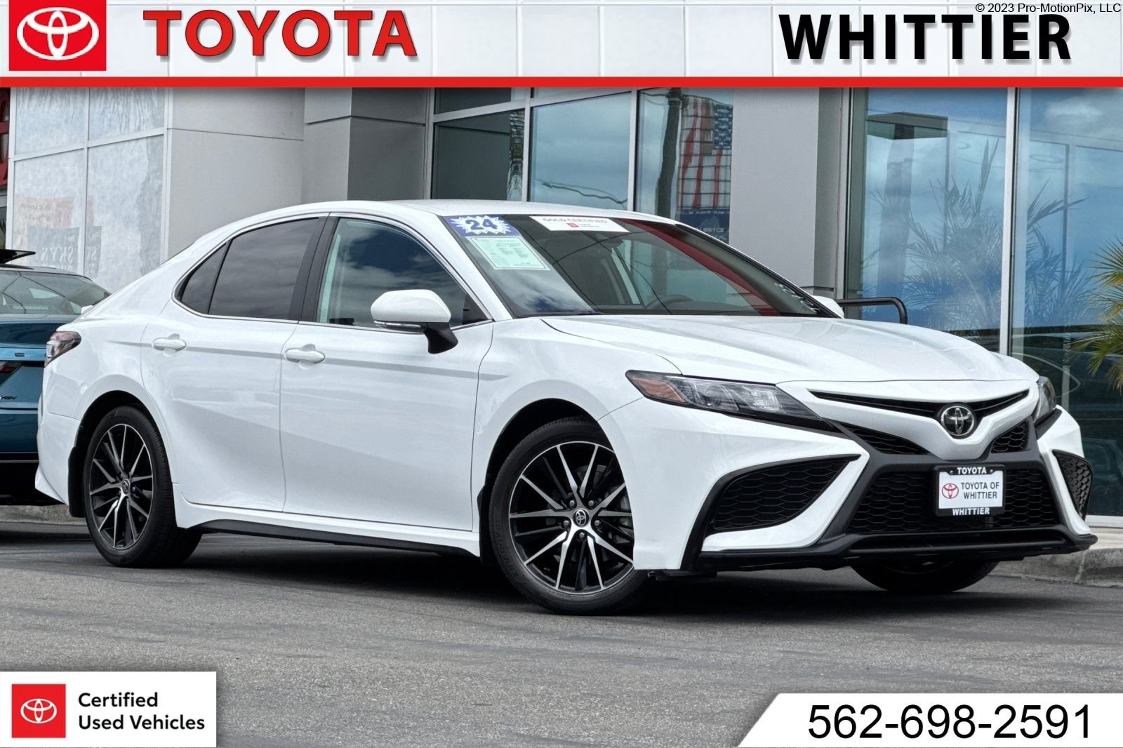 Certified 2024 Toyota Camry SE w/ Convenience Package FWD image 1